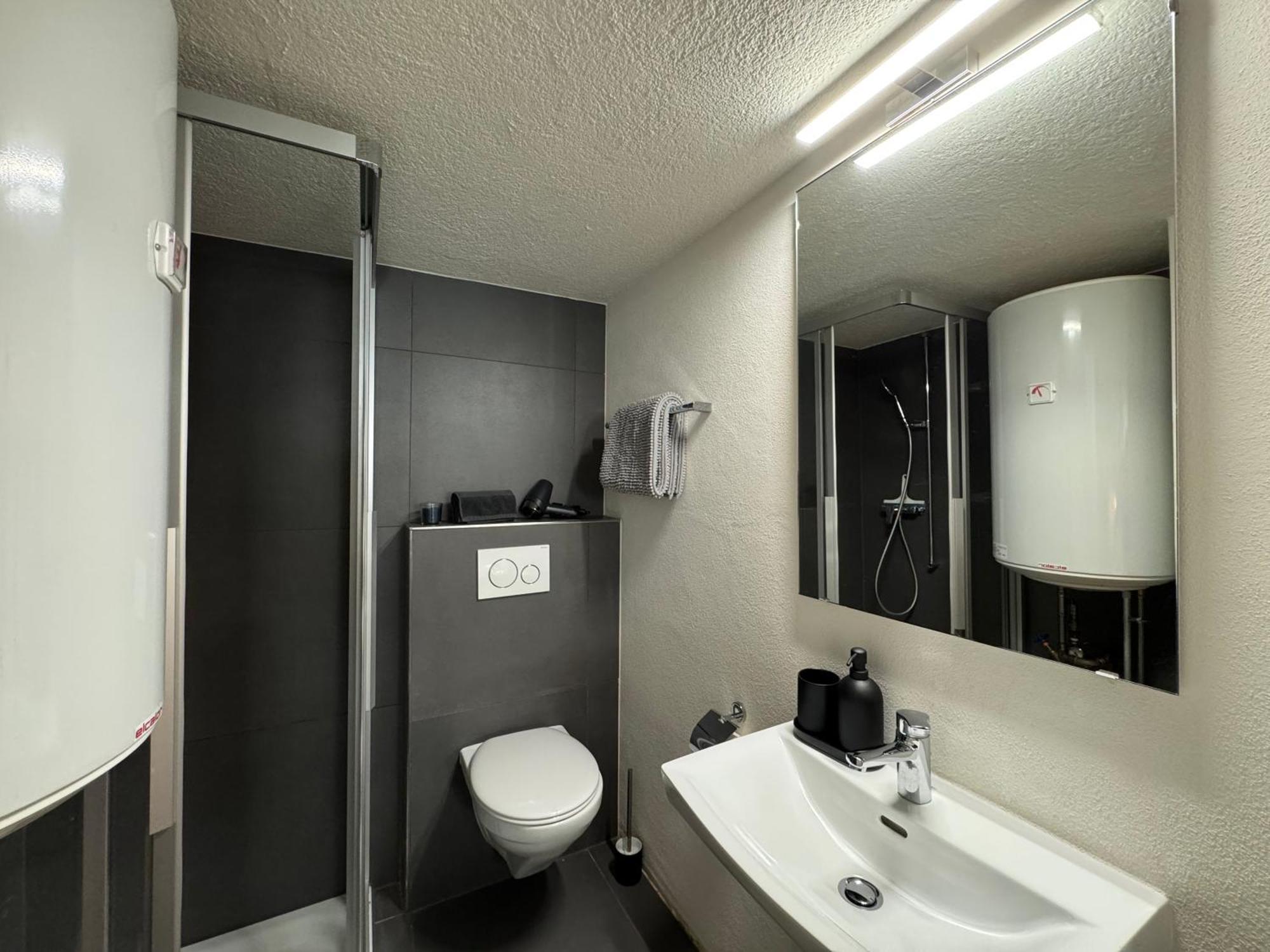 Appartement Au Rez-De-Chaussee En Vieille Ville De Porrentruy Eksteriør billede